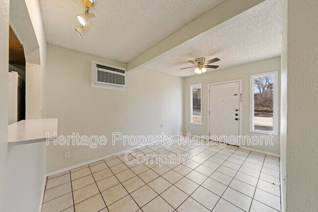 Building Photo - 801 Rittiman Rd