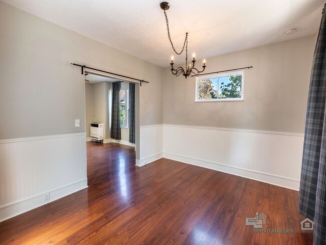 Building Photo - Charming 2-Bedroom Home with Private Yard ...