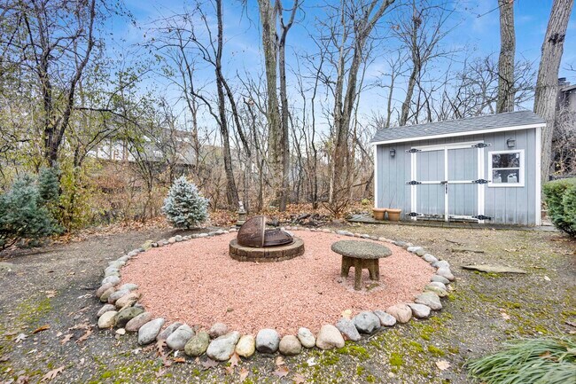 Building Photo - 3134 Scenicwood Ln
