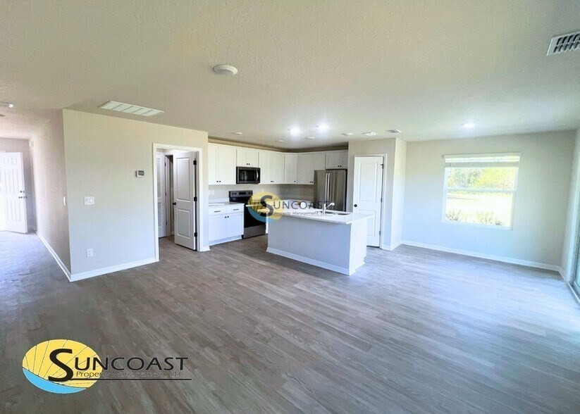 Building Photo - 23 Ryker Ln