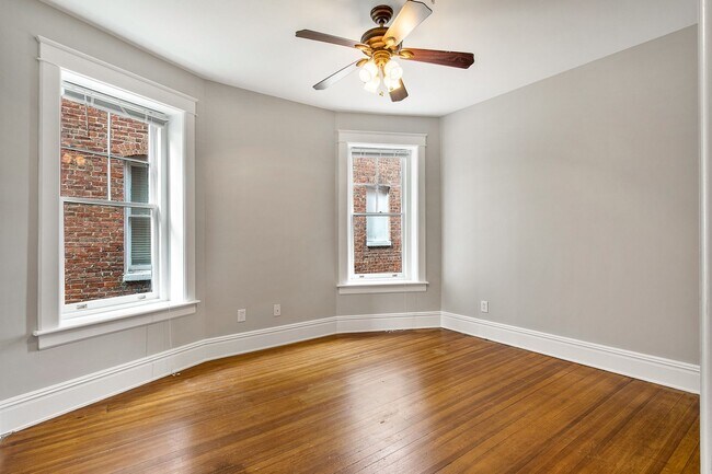Building Photo - 2806 Monument Ave