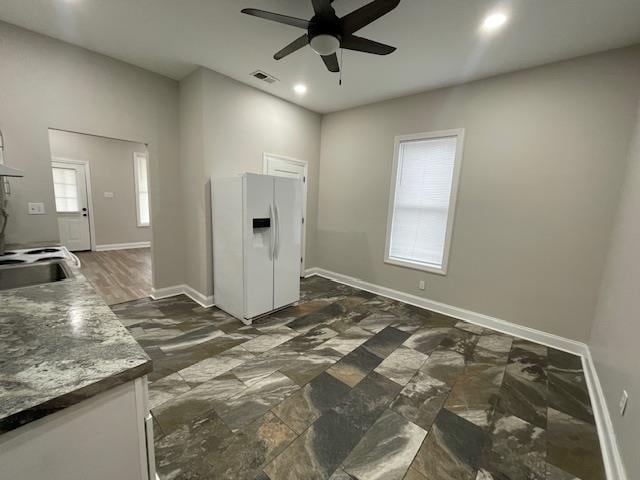 Building Photo - 1045 Ayers St