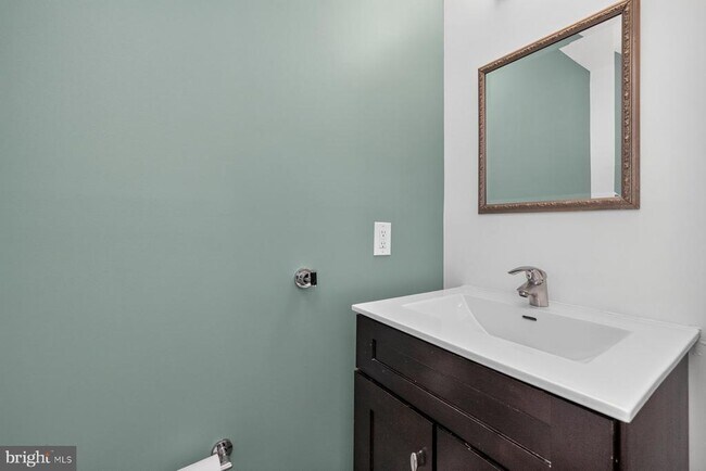 Building Photo - 4009 Shallow Brook Ln