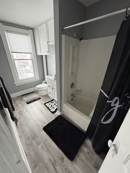 Building Photo - 10815 Waterville St