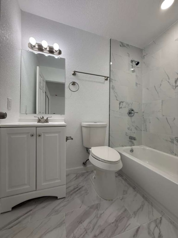 Building Photo - 2707 Alan Shepard Dr