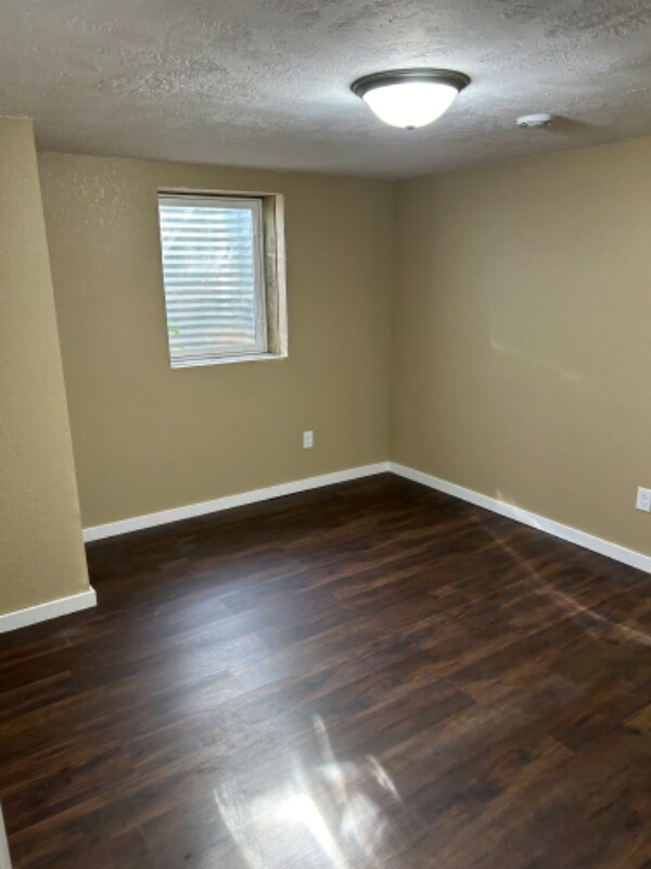Building Photo - 1304 N Kiwanis Ave