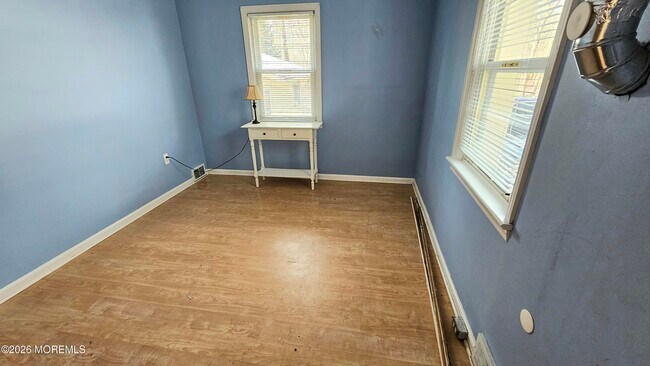 Building Photo - 12 Anderson Dr