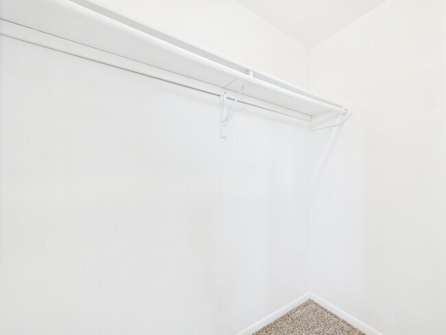 Building Photo - 800 San Pedro Dr