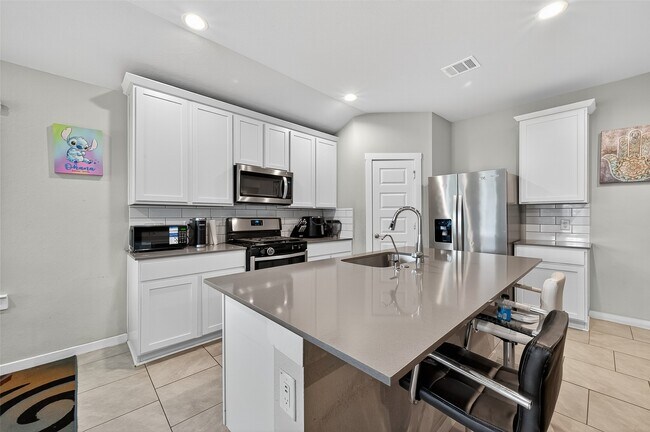 Building Photo - 7414 Sonora Star Ln
