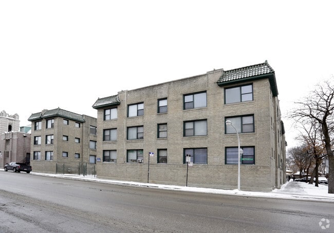 Building Photo - 7334-7344 S Jeffrey