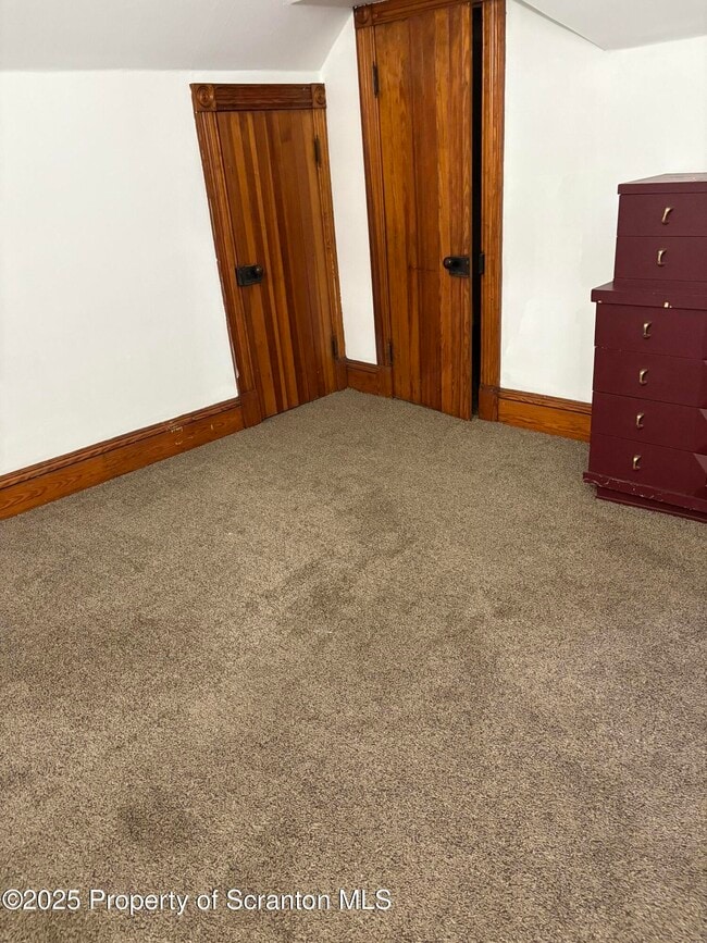 Building Photo - 31 Washington St