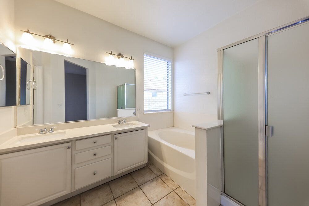 Building Photo - 6651 W Townley Ave