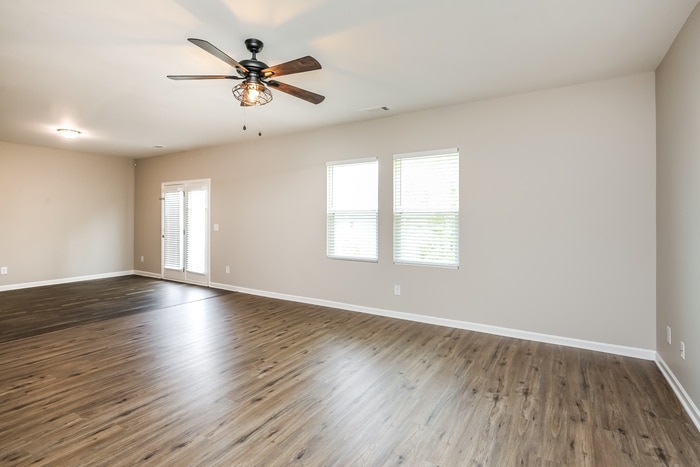 Building Photo - 307 Alexander Ln