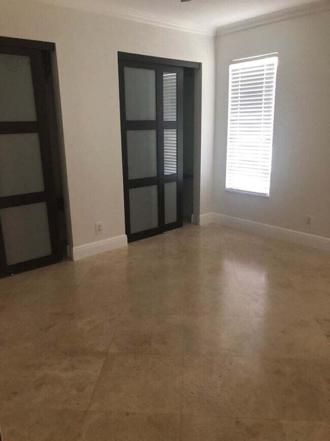 Building Photo - 8649 NW 57th Ct