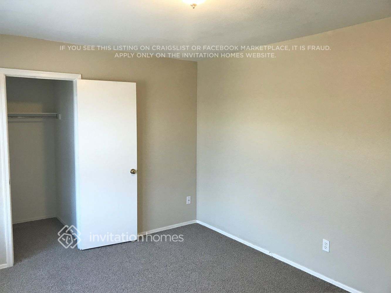 Building Photo - 4125 E Hide Trail