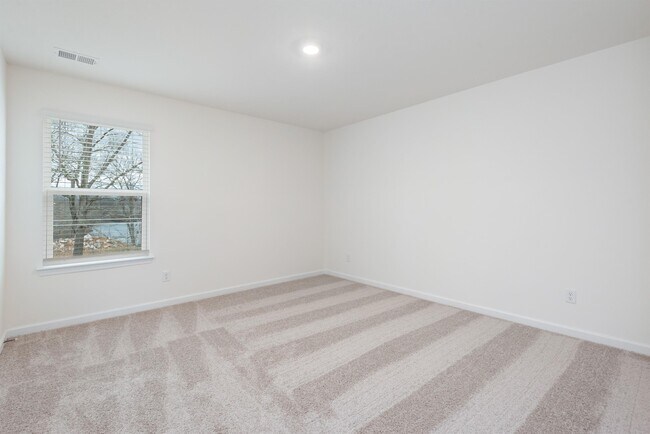 Building Photo - 4734 Willow Bluff Cir