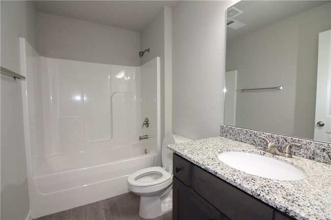 Building Photo - 413 Barbet Dr