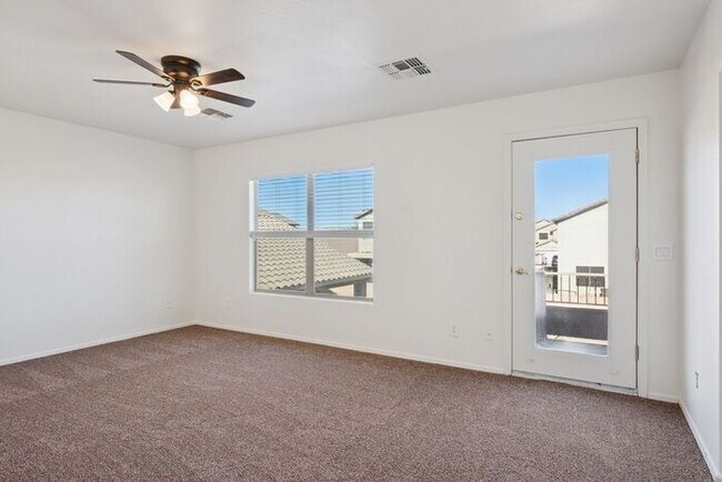 Building Photo - 3076 W Silver Creek Dr