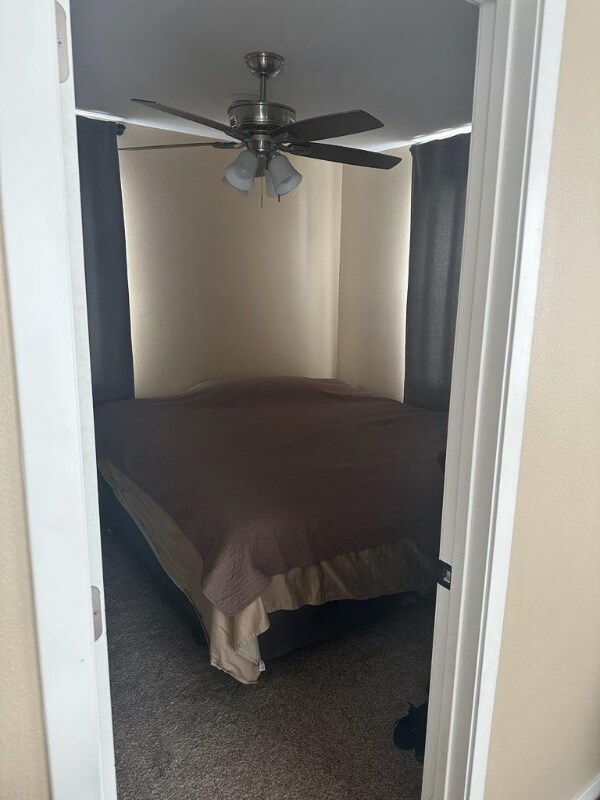 Building Photo - 28662 W Lake Dr