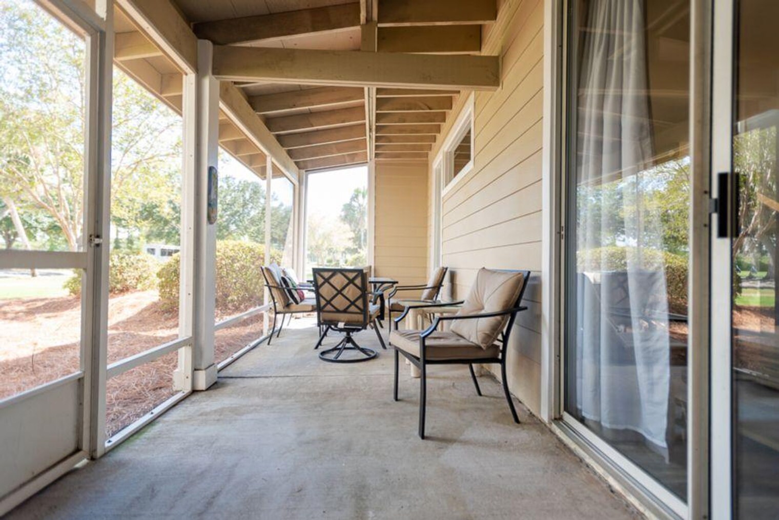 Building Photo - 613 Bayou Dr