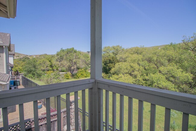 Building Photo - 4 Bedroom 3 Bathroom House | AMSI | Alexandr Metlinski