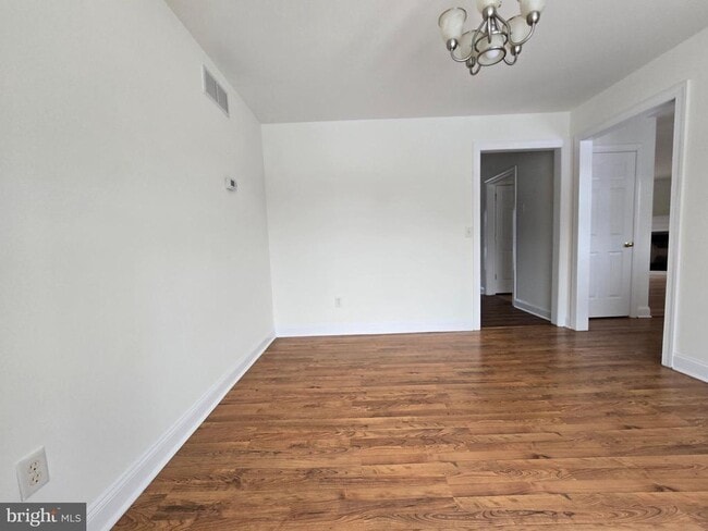 Building Photo - 271 Ashton Ct