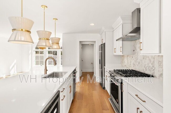 Building Photo - 500 Hobson Chapel Pl