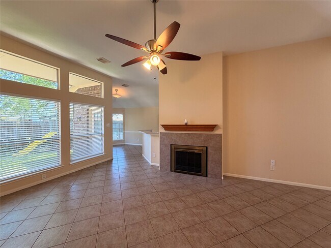 Building Photo - 6518 Smoke Tree Ln
