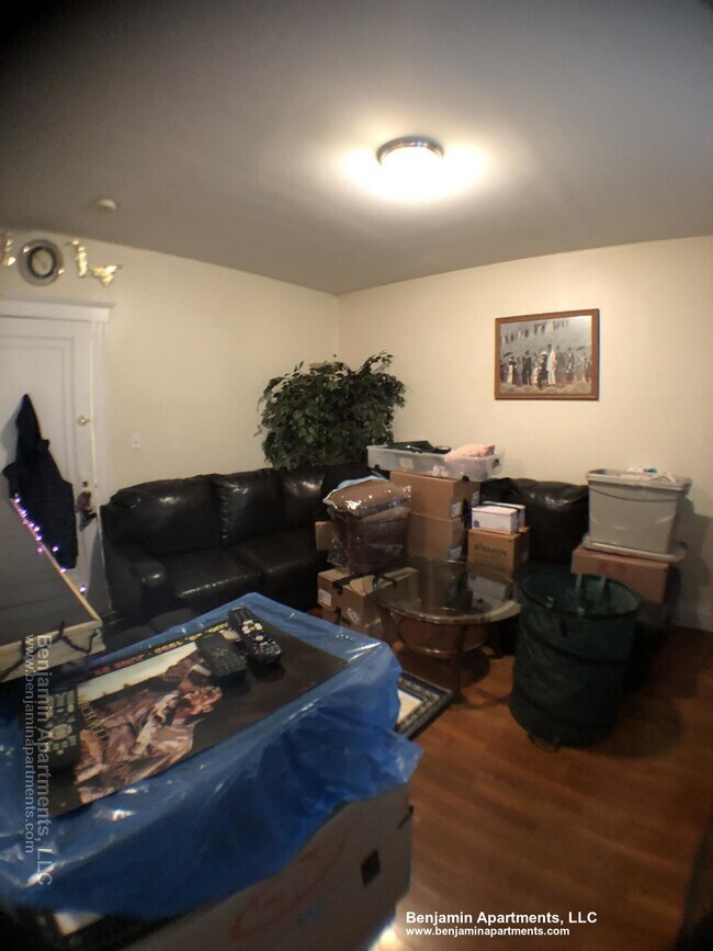 Building Photo - 110 Brainerd Rd