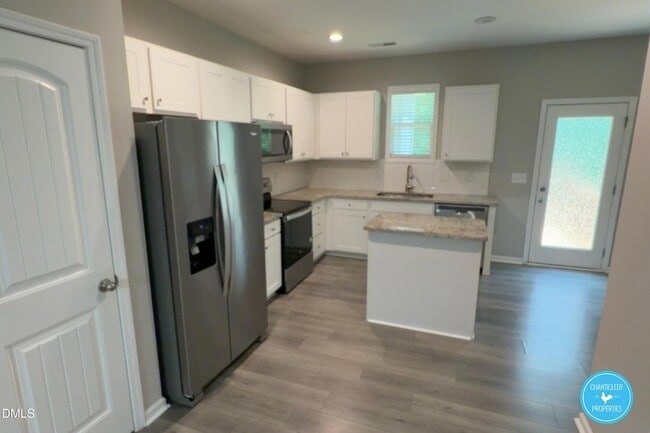 Building Photo - 109 Stewarts Knob Dr