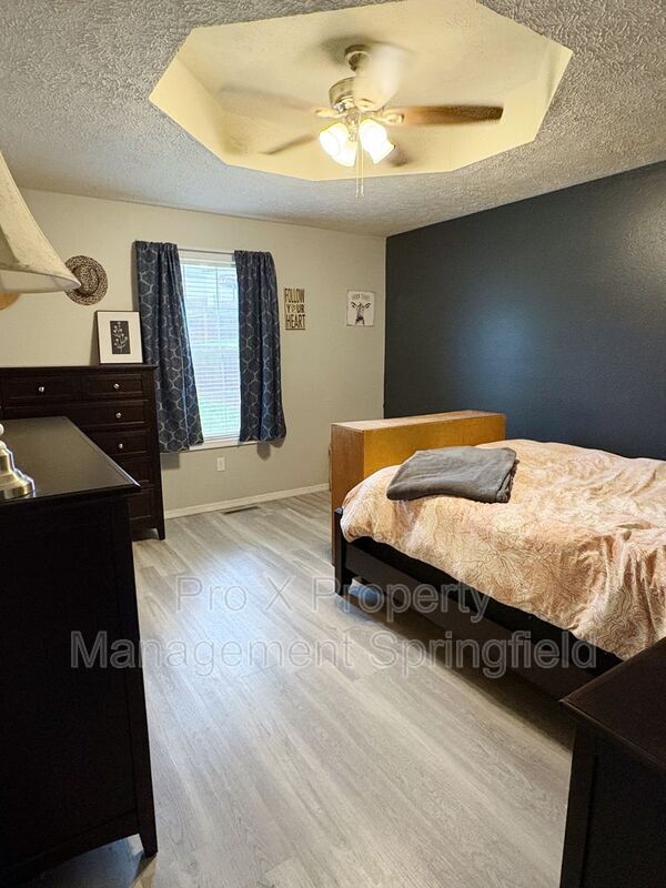 Building Photo - 4444 N Farm Rd 157