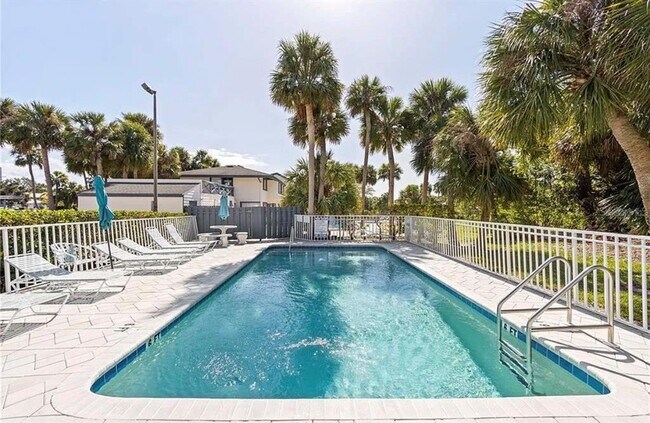 Building Photo - 7294 Cloister Dr