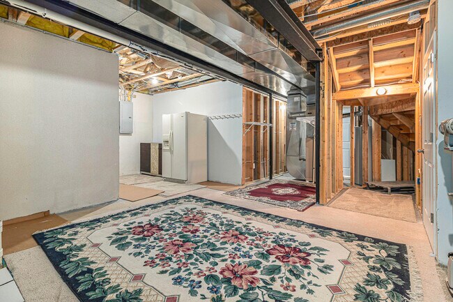 Building Photo - 1304 N Bay Dr