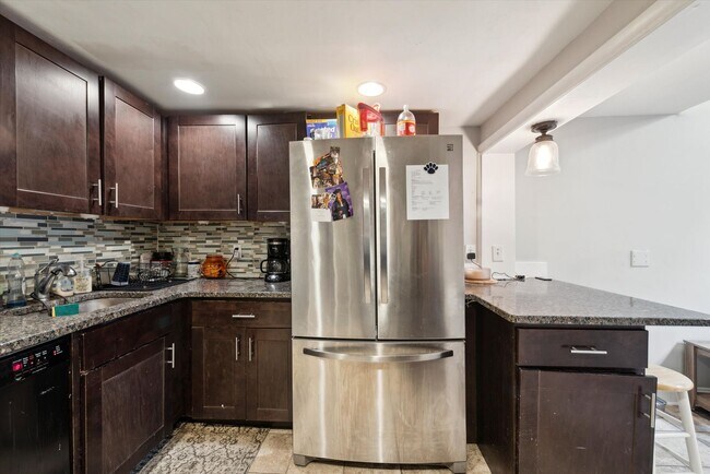 Building Photo - Updated 3-bedroom, 1.5-bath home with a garage in the borough of West Chester!