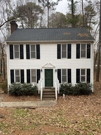 Building Photo - Charming 3 Bed Colonial in Woodcroft!