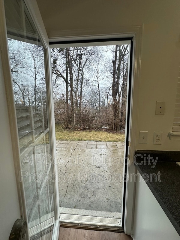 Building Photo - 1101 Downs Blvd