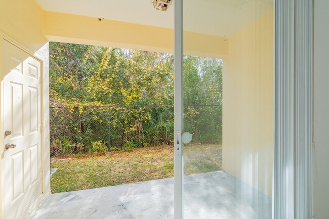 Building Photo - 2006 Fiesta Ridge Ct