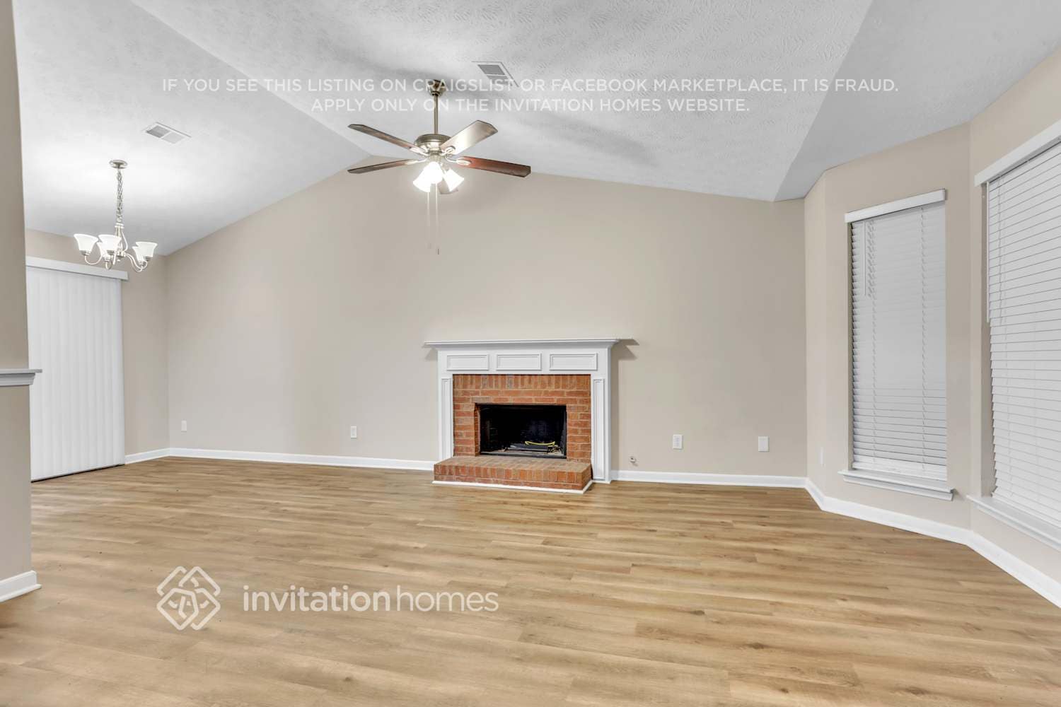 Building Photo - 3728 Adamsville Dr SW