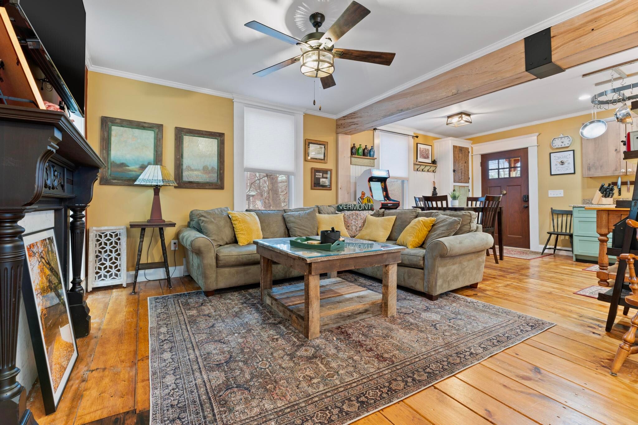 Living room - 663 Depot St