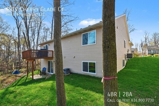 Building Photo - 6517 Cherry Glade Ct SE