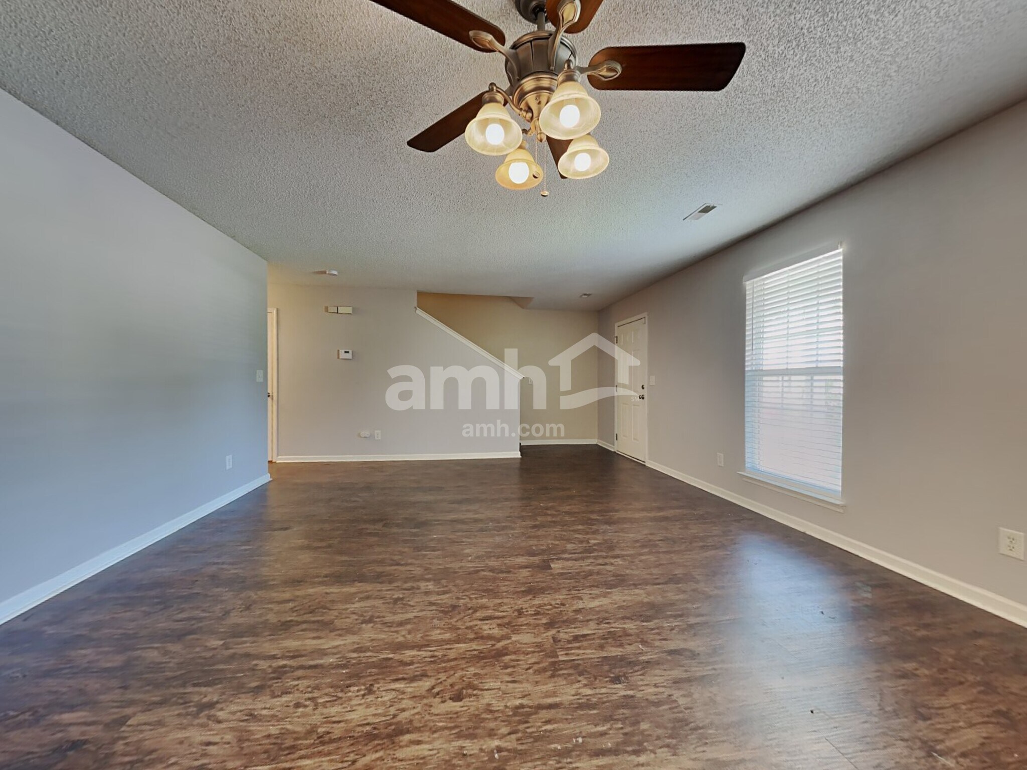 Building Photo - 149 Trickle Dr