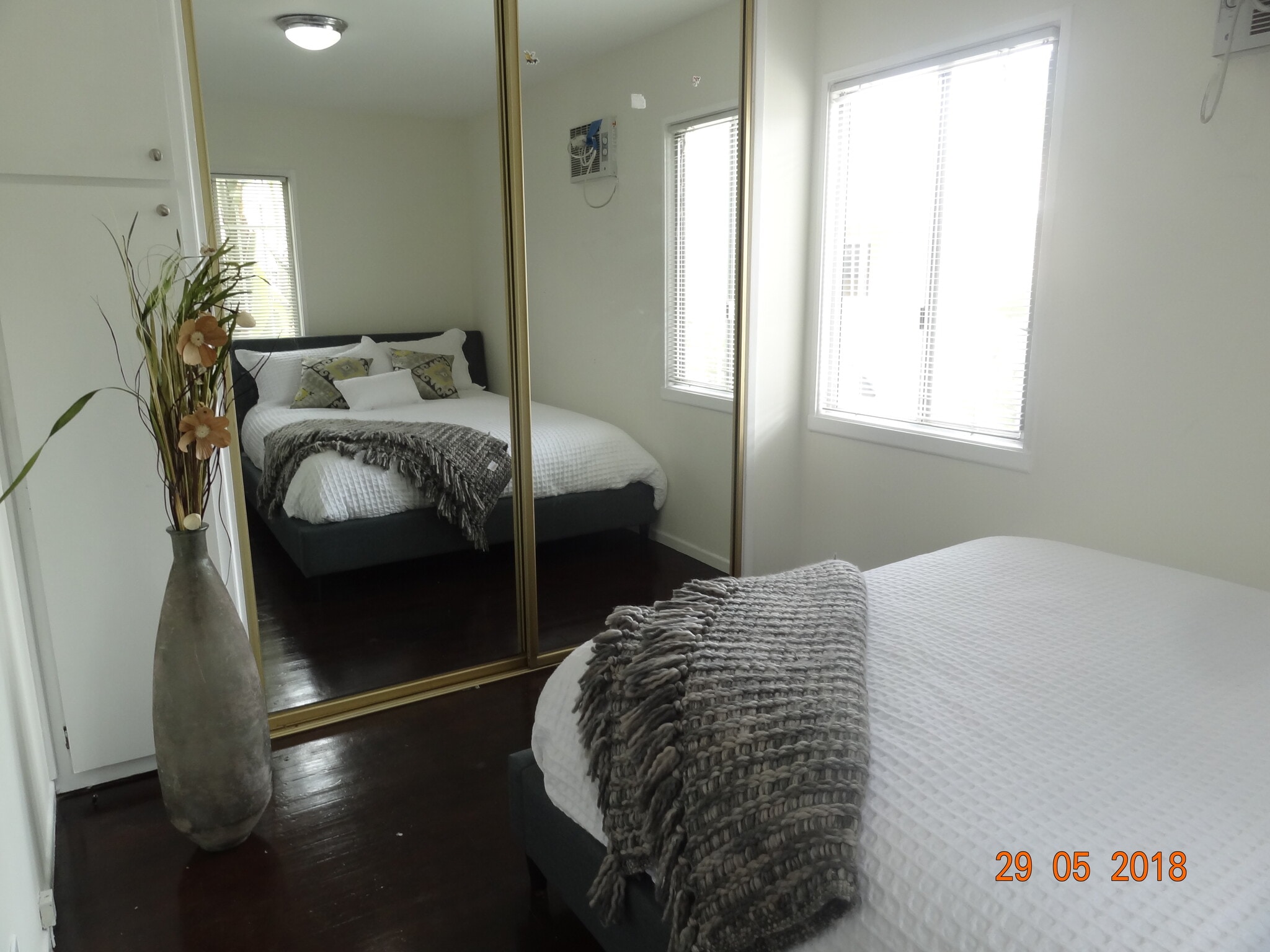 Building Photo - 623 W Queen St