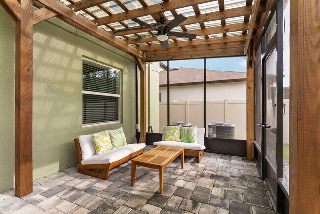 Building Photo - 1742 Red Loop