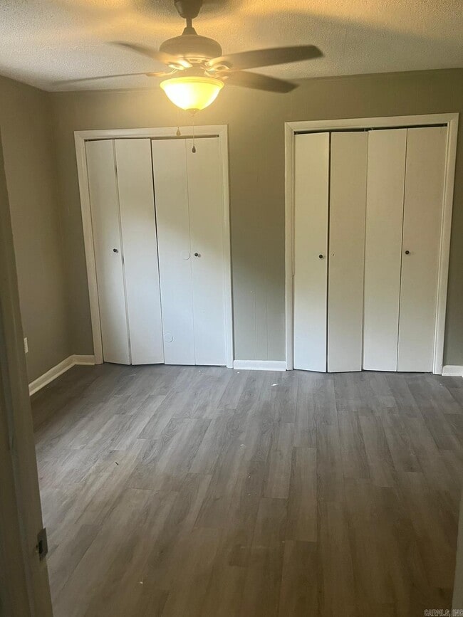 Building Photo - 407 W 33rd St