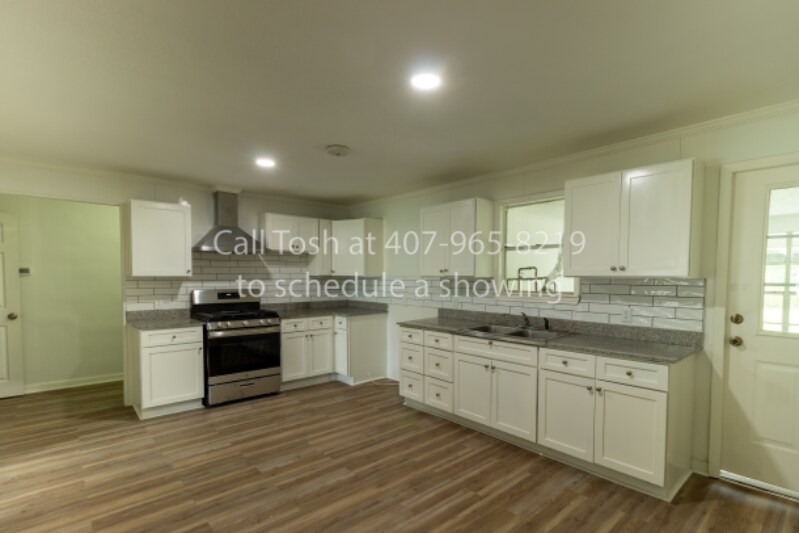 Building Photo - 1227 Cleveland St