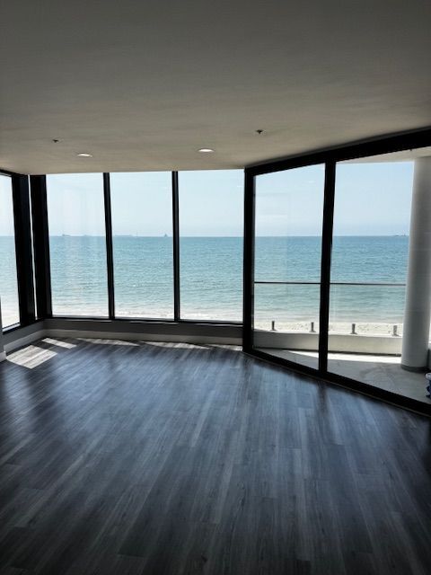 Building Photo - 6117 E Seaside Walk