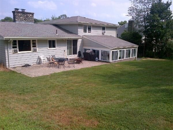 Building Photo - 56 Rosewood Dr