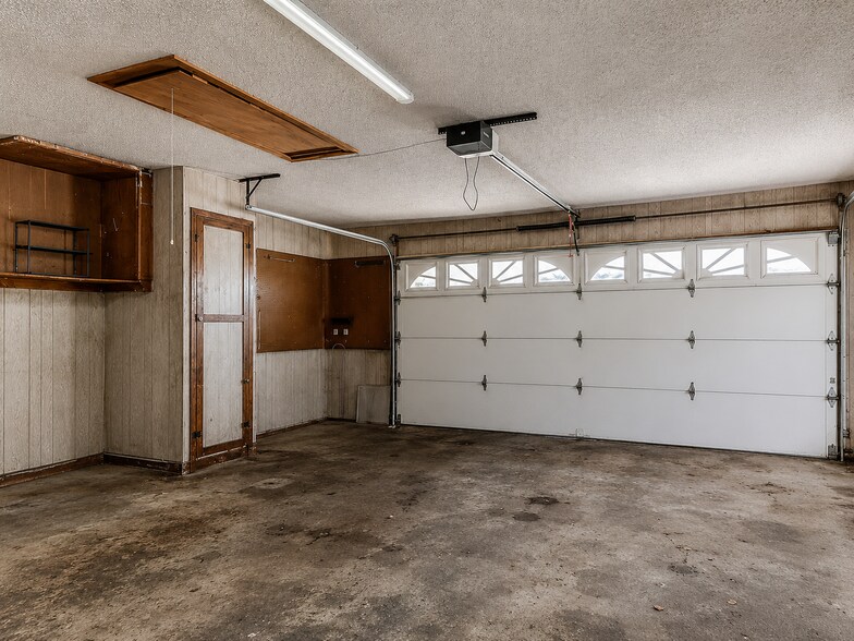 Building Photo - 4709 Newport Dr