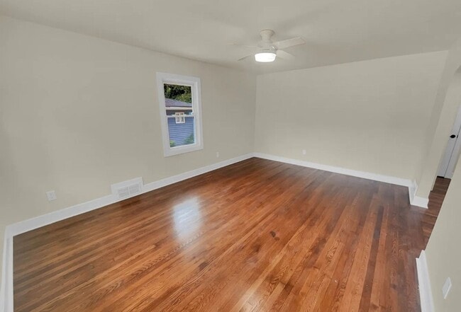 Building Photo - Charming 3BR House in Decatur