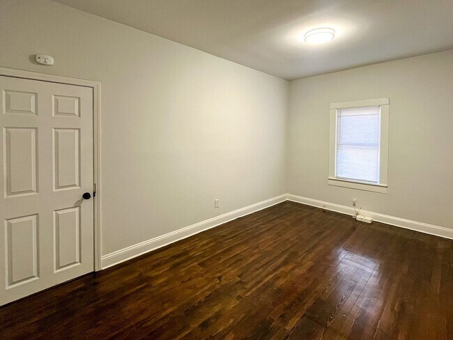 Building Photo - Beautifully Updated 3 Bed 2 Bath Haymount Home